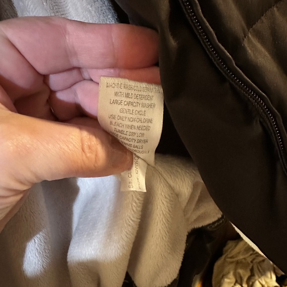 Women's Shiny Brown Puffer Jacket - Picture 6 of 9